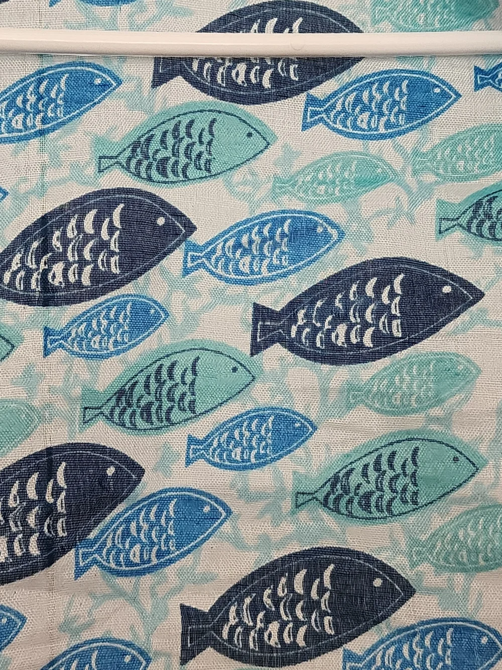 Lightweight Fish-Print Scarf